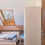 Schiller דירה