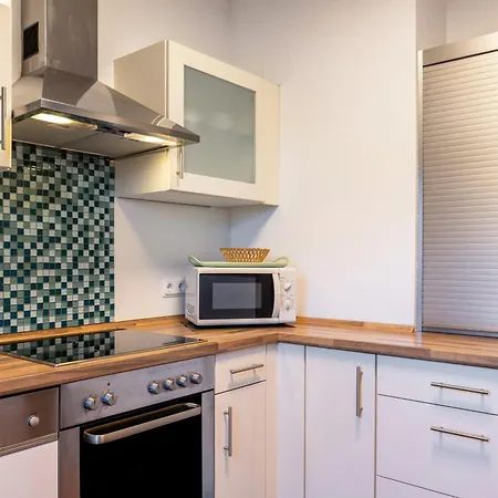 Schiller Apartment